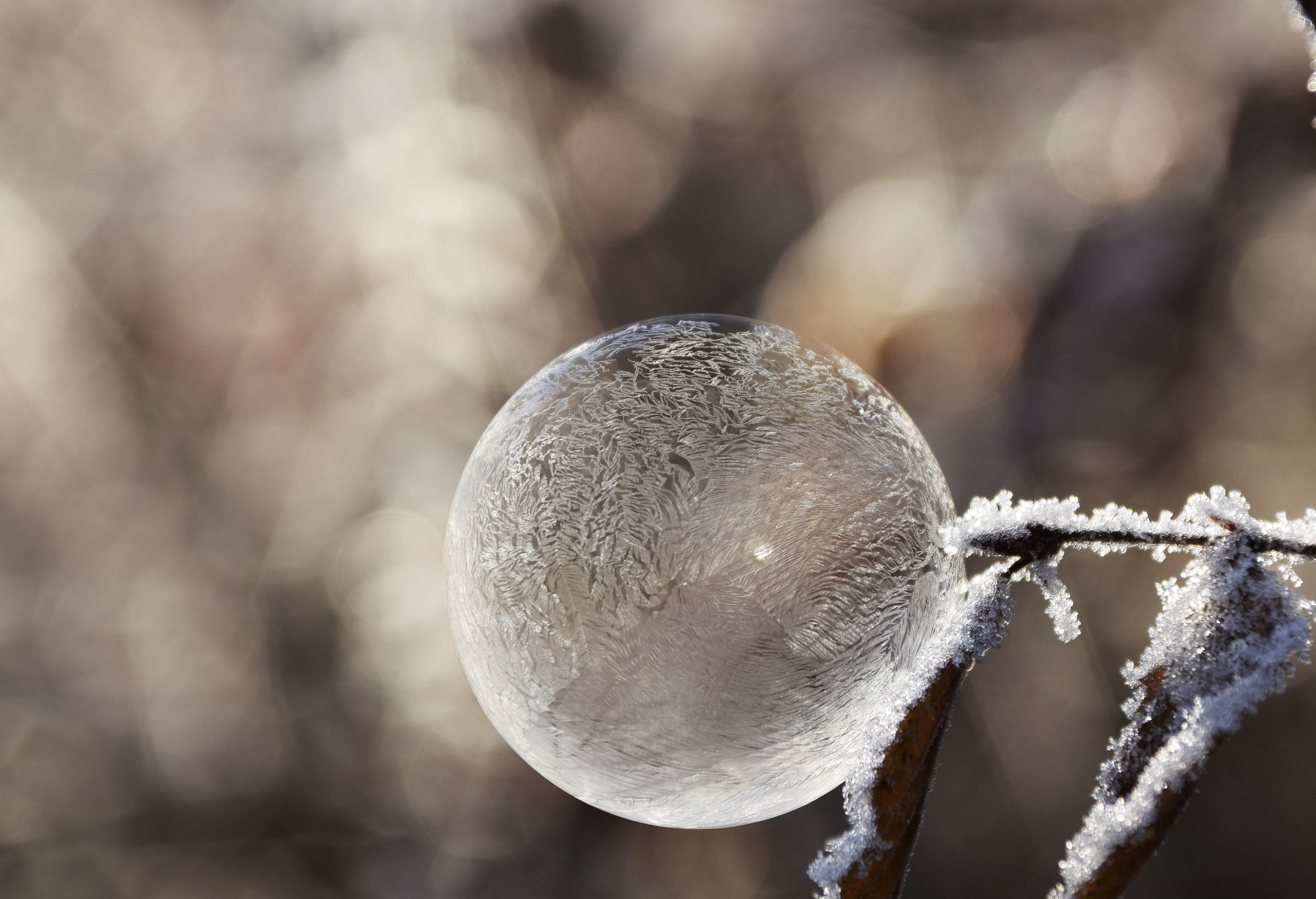 bubble-gb85fe2e47_1920